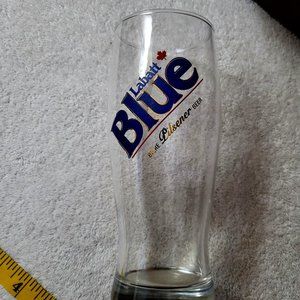 VTG LABATT BLUE PILSNER DRINKING GLASS 9" 20 OZ. GOLD RED CAN. MAPLE LEAF GUC